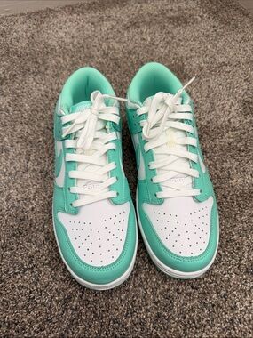 Nike Low-Top Sneakers in Mint Green and White